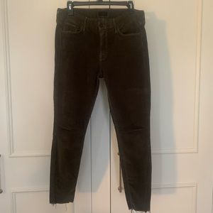 MOTHER Looker Ankle Fray Hopscotch Corduroy Raw Hem Pant Size 30, charcoal.